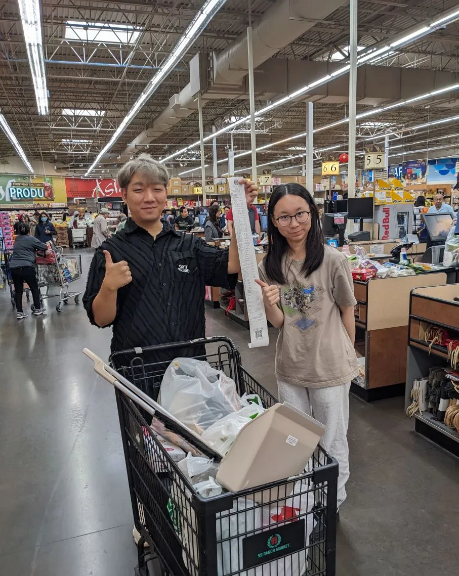 Yunqi and Zaicao with receipt in Ranch 99